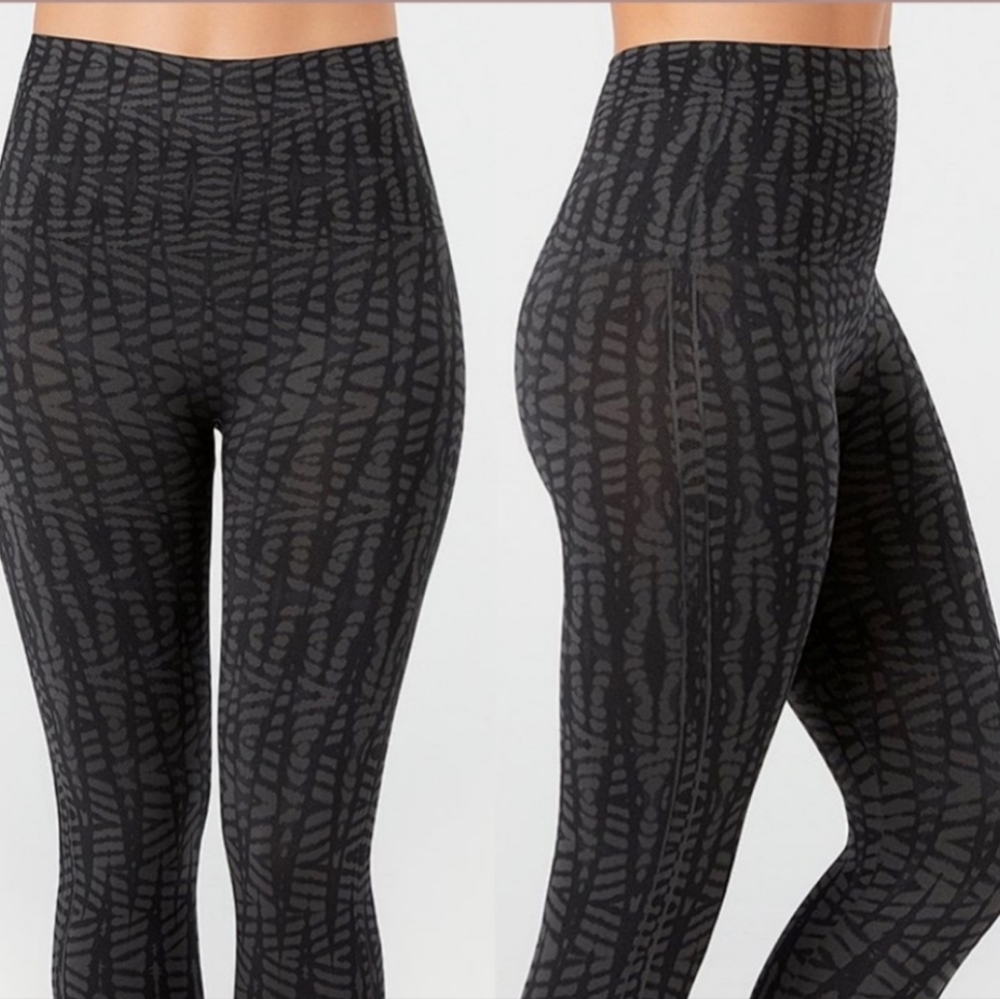SPANX Look at Me Now Seamless Cropped Lamn Leggings Black Geo 1X Plus New